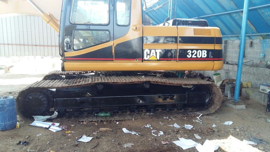CAT 320BL (2)