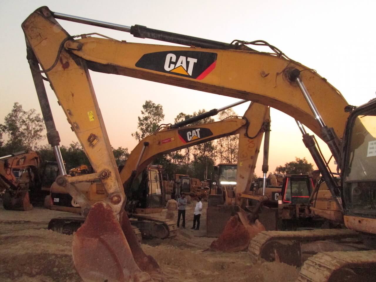 CAT 320D (15)