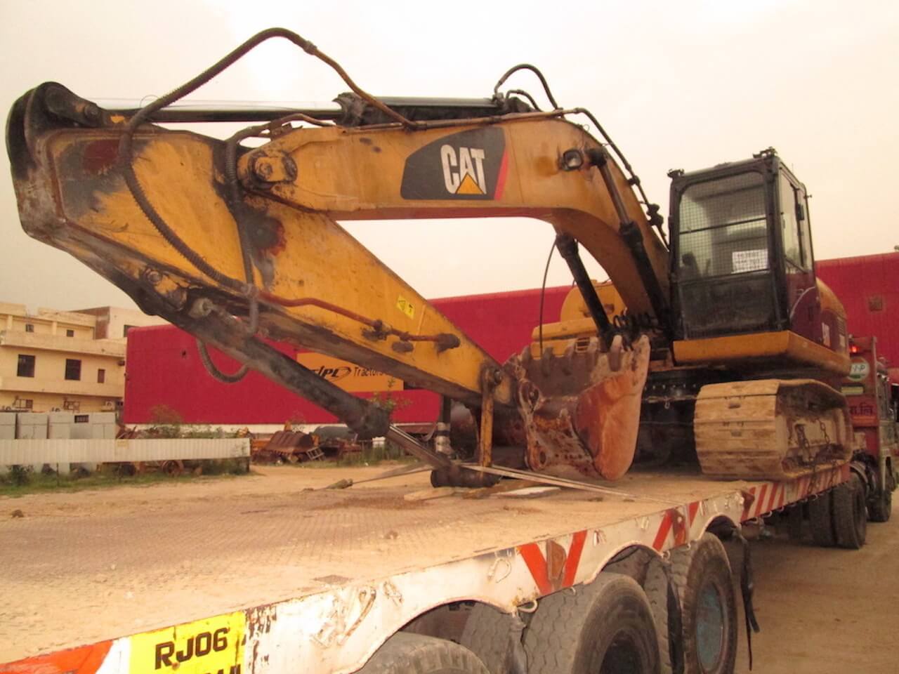 CAT 320D (33)