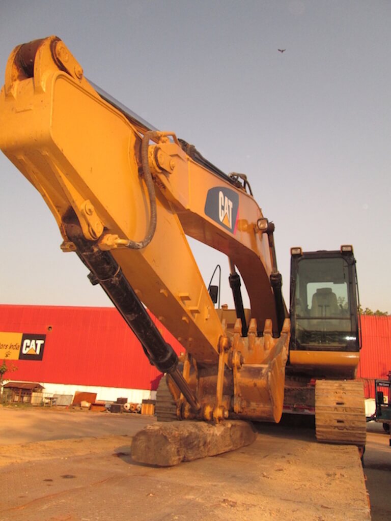 CAT 320D (43)