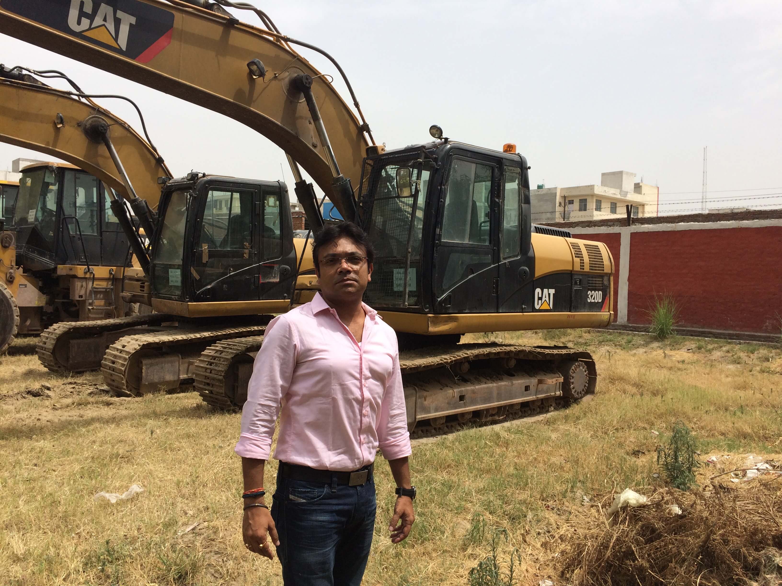 CAT 320D (68)