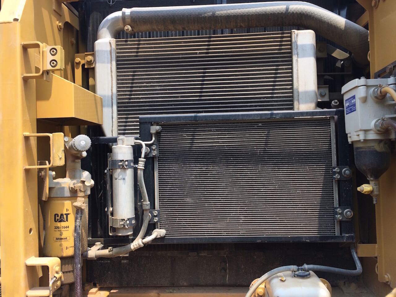 CAT 320D (76)