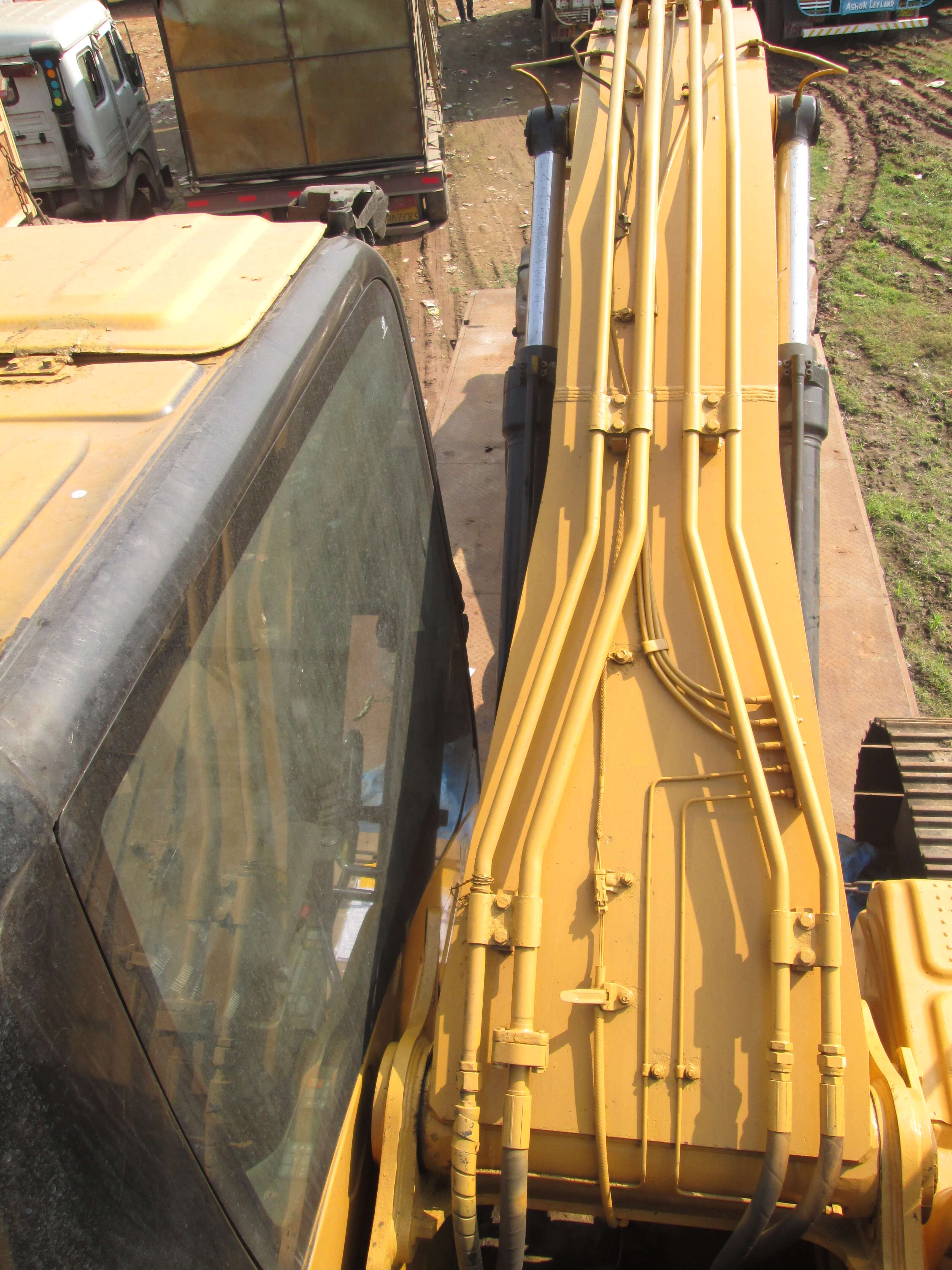 CAT 320DL (13)