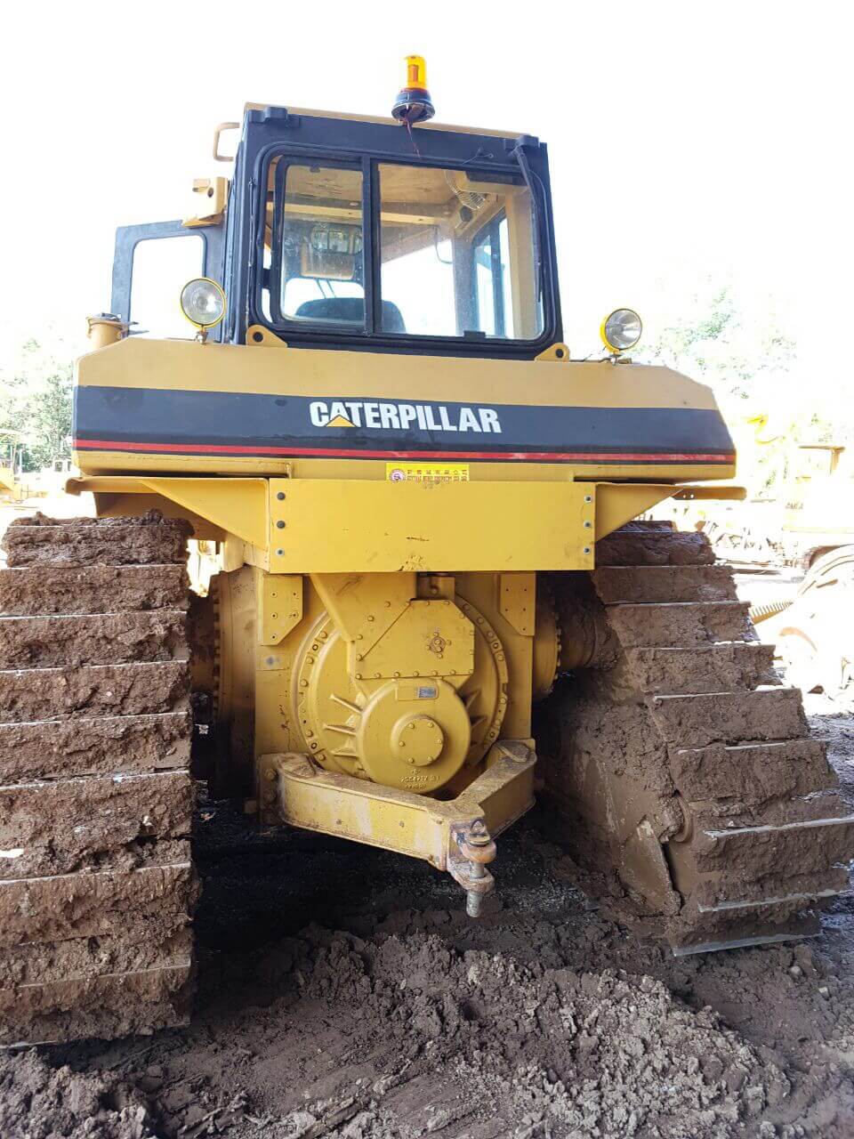 CAT D6H (1)