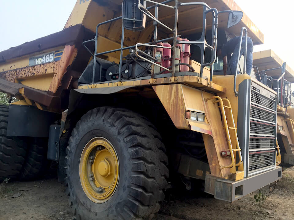Komatsu HD465-7R (2)