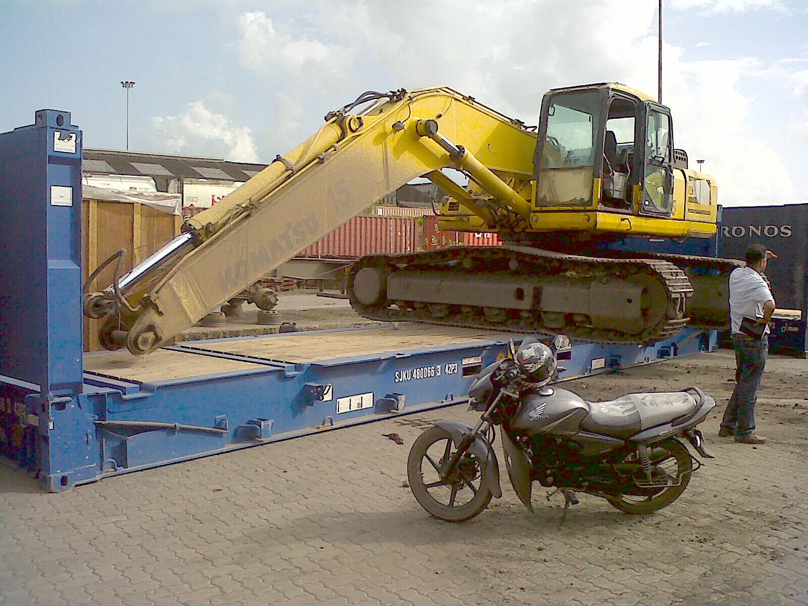Komatsu PC 400 LC-7 (18)