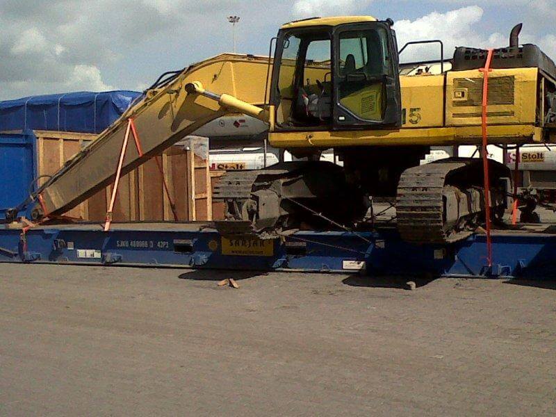 Komatsu PC 400 LC-7 (26)