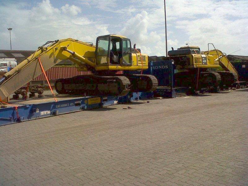 Komatsu PC 400 LC-7 (28)