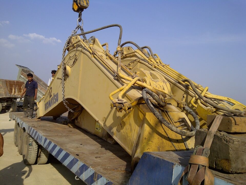 Komatsu PC 600 LC-7 (2)
