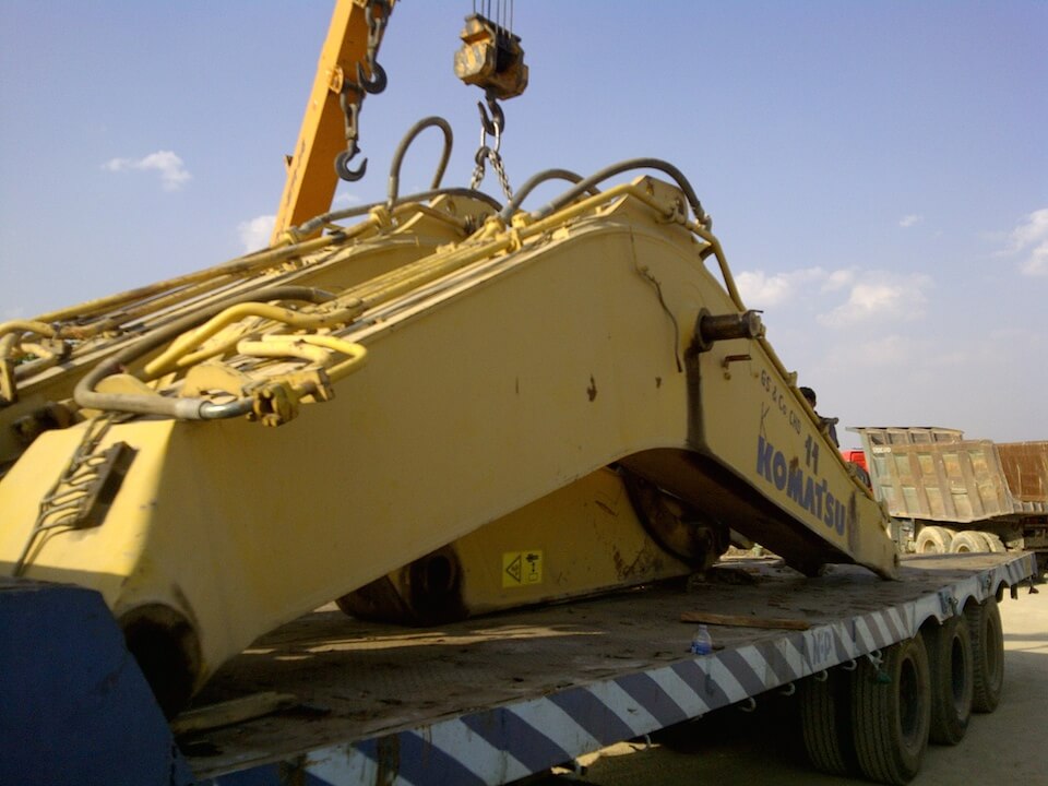 Komatsu PC 600 LC-7 (3)